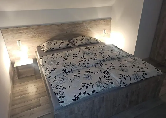 Zakatek Ciszy. Prázdninový dům *